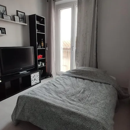 Dolcevita アパート *