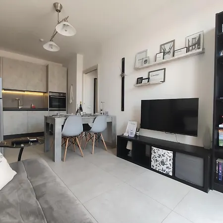 Dolcevita * チヴィタノーヴァ・マルケ